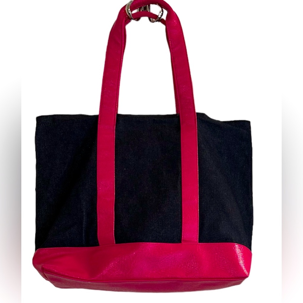 Bath and body Works denim and pink tote, 18“ x 12“ x 5“